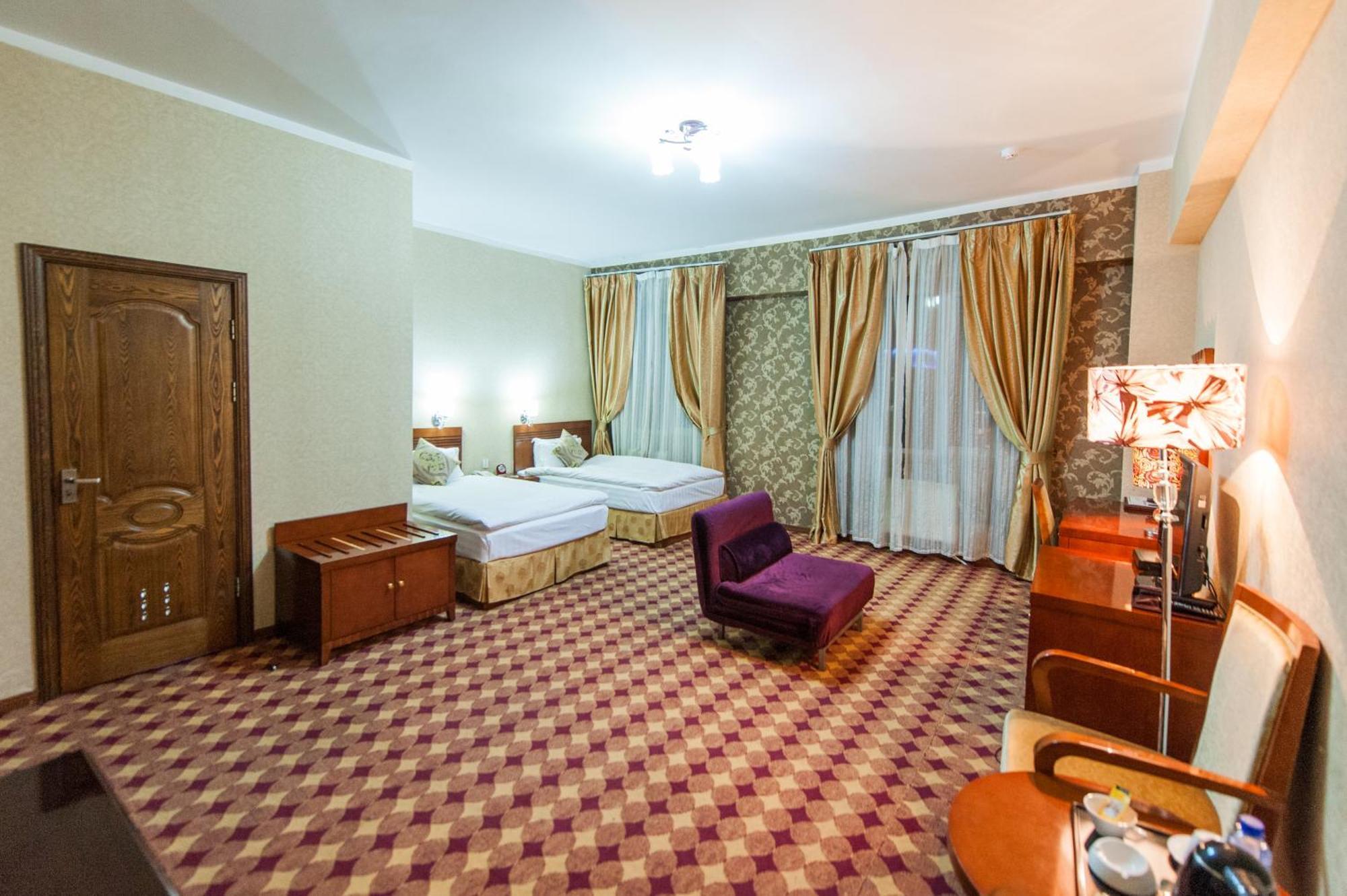 Ub City Hotel อูลานบาตอร์ ภายนอก รูปภาพ