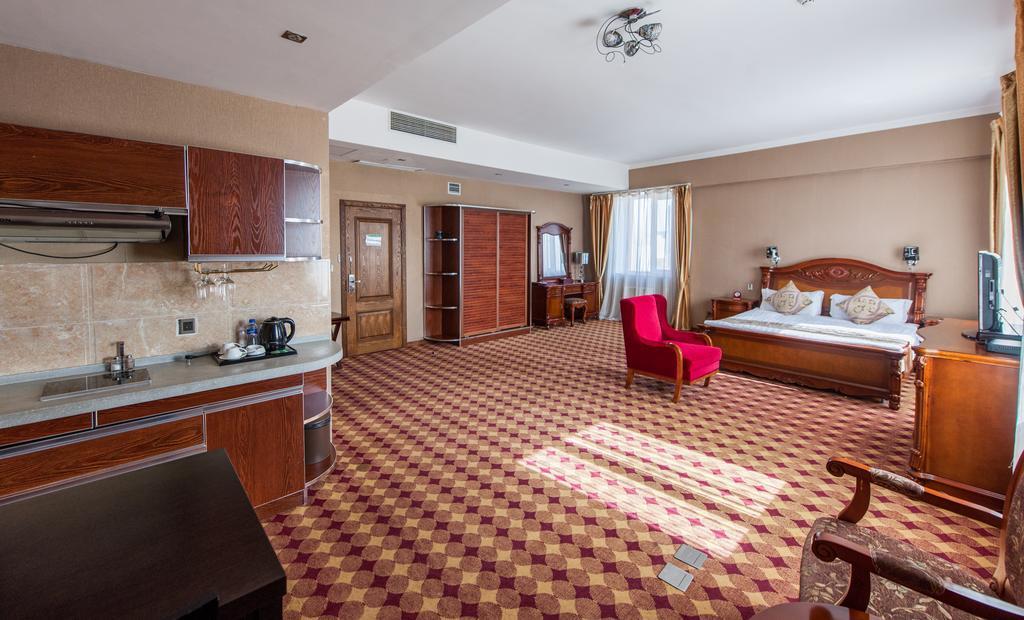 Ub City Hotel อูลานบาตอร์ ภายนอก รูปภาพ
