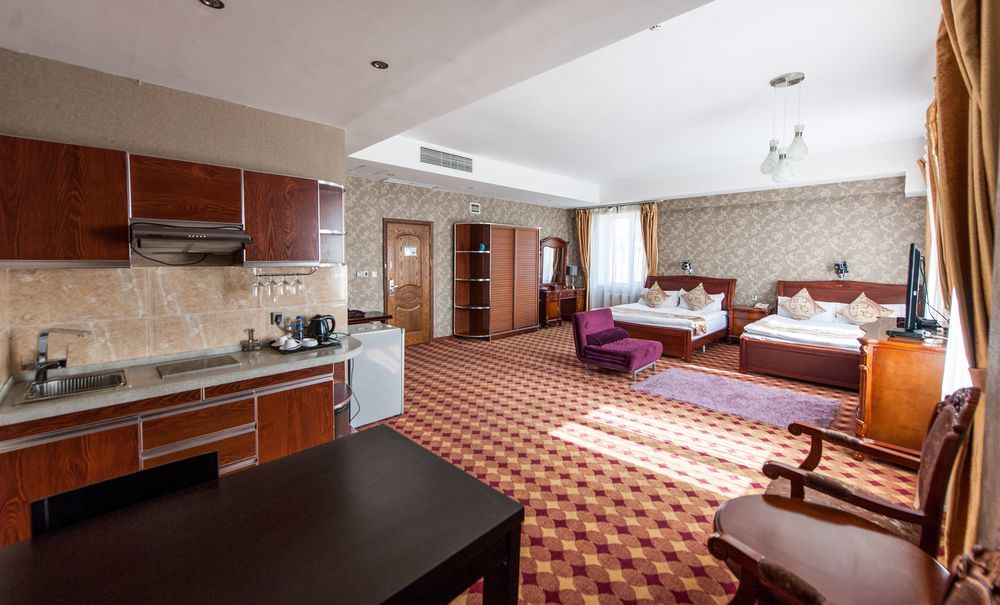 Ub City Hotel อูลานบาตอร์ ภายนอก รูปภาพ